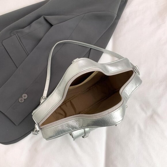 Gothic Star Shaped Backpack Purse PU Leather Crossbody Y2K Retro Accessory - Picture 8 of 9